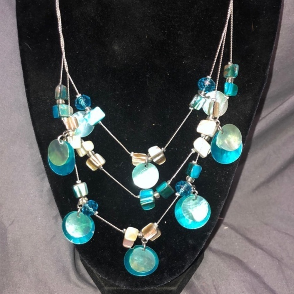 Dyed Layered Sea Shell Necklace